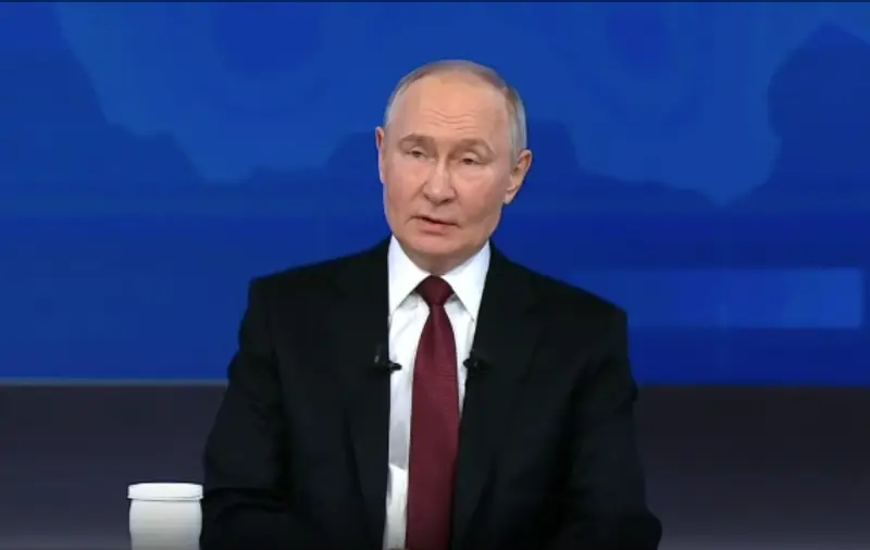 Содержательно и откровенно: Путин рассказал, о чем два часа говорил с Дональдом Трампом