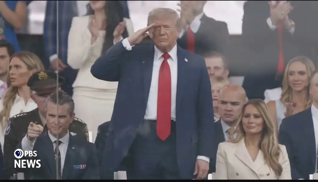 Нелепая постановка: Трамп поздравил себя на день рождения иллюзией военного парада