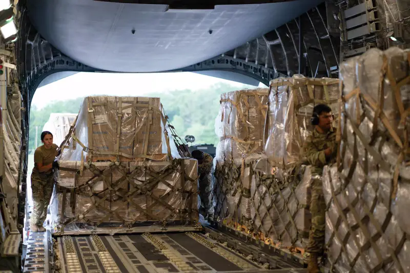 США не принимали решения о дальнейшей военной помощи Украине – заявление