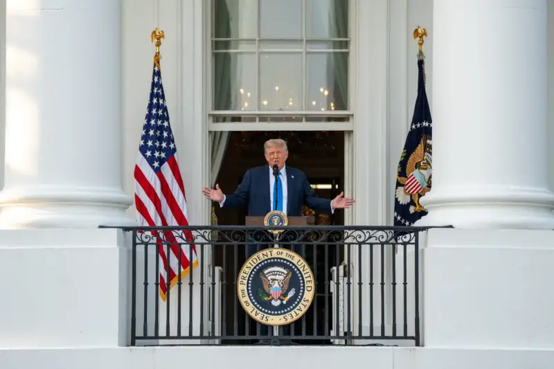 Трамп обрушил стоимость доллара США на 10%, показав худший результат с 1973 года