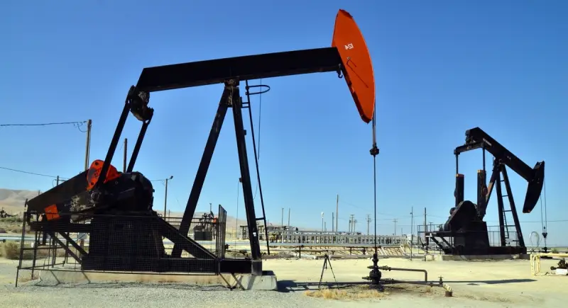 Интенсивные переговоры Москвы и Вашингтона поставили мировой нефтяной рынок в тупик