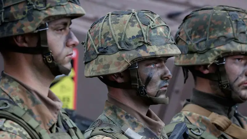 Немецкий генерал: бундесвер готовится к боям за Сувалкский коридор Немецкий генерал: бундесвер готовится к боям за Сувалкский коридор