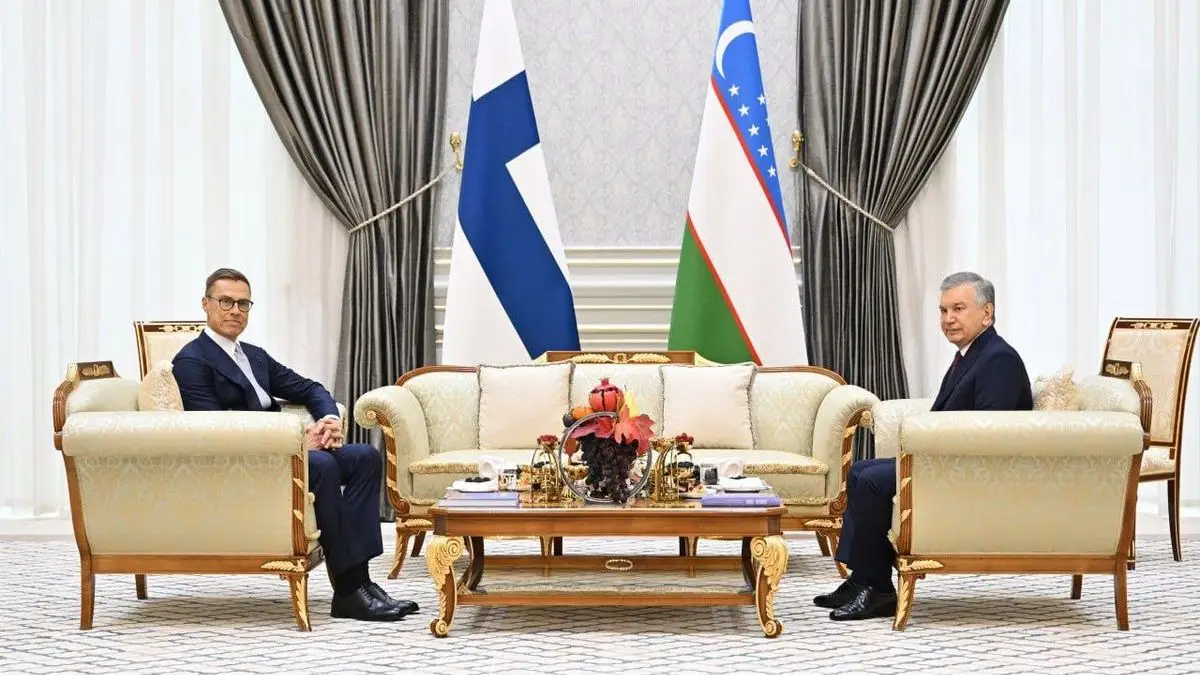 Запад настойчиво пытается включить Узбекистан в свою сферу влияния