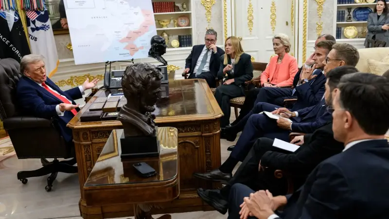 «Лизать пятки» или взрослеть: что ждёт европейскую элиту