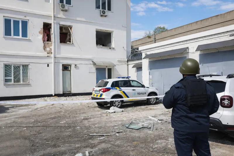 Кто и зачем взрывает украинских полицейских