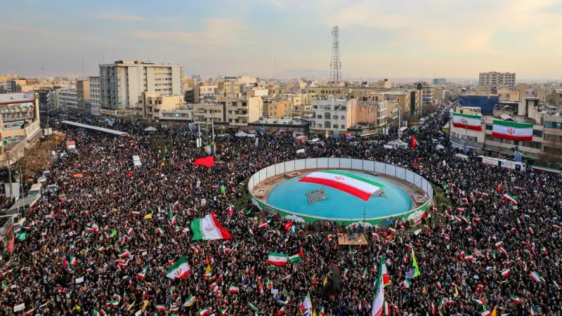 Тегеран насмехается: Иран предложил ЕС военную помощь по защите Гренландии от Трампа