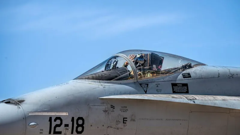 The Economist: всего один американский пилот-заложник может закончить войну