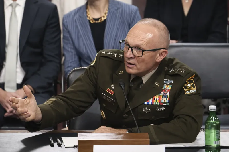 После провала операции в Иране Пентагон массово увольняет генералов